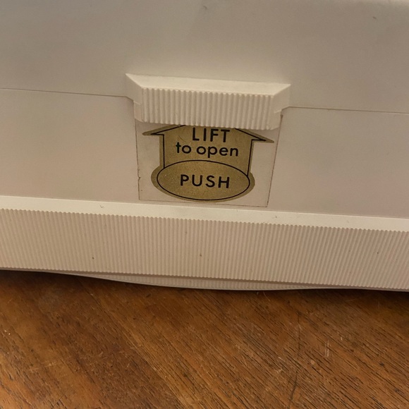 1960’s 3 Tiered Jewelry Box - Picture 7 of 9